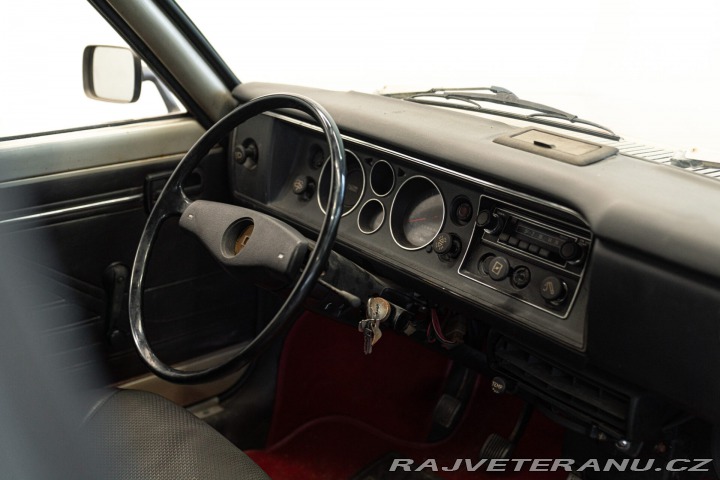 Nissan Cherry DATSUN 100 A (CHERRY) 1975