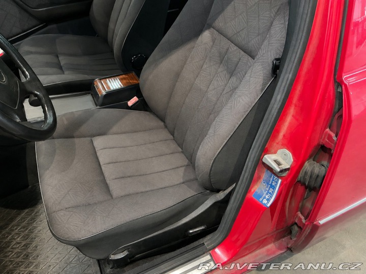 Mercedes-Benz E 220 T W124 1993