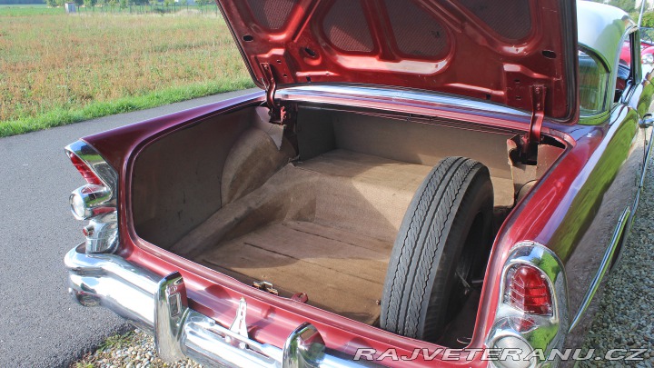 Buick Special 2-door RIVIERA 1955