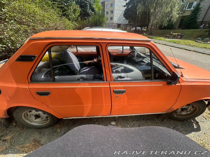 Škoda 120 120 L 1981