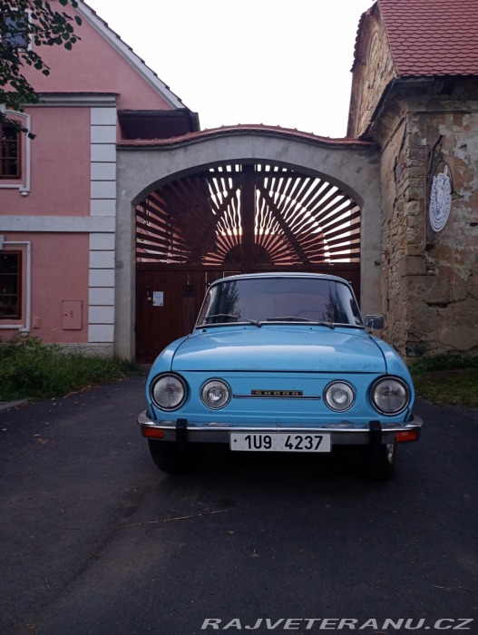 Škoda 100 