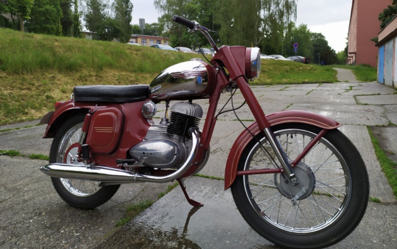 Jawa 250 590/01-vývoz USA