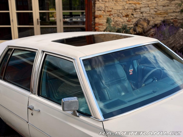 Cadillac Brougham d’Elegance 7.0 V8 1979