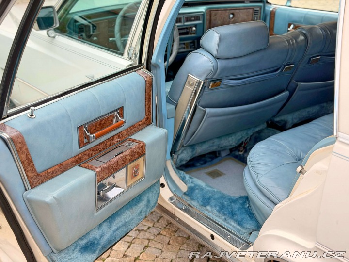 Cadillac Brougham d’Elegance 7.0 V8 1979