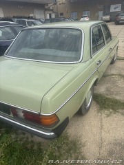 Mercedes-Benz 200 1973
