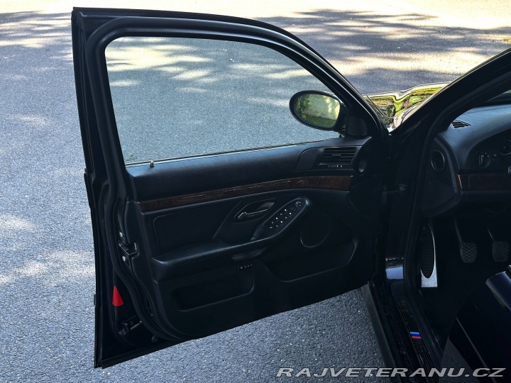 BMW M5 E39 2000