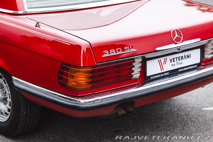 Ostatní značky Ostatní modely Mercedes Benz 380 SL R107 1983