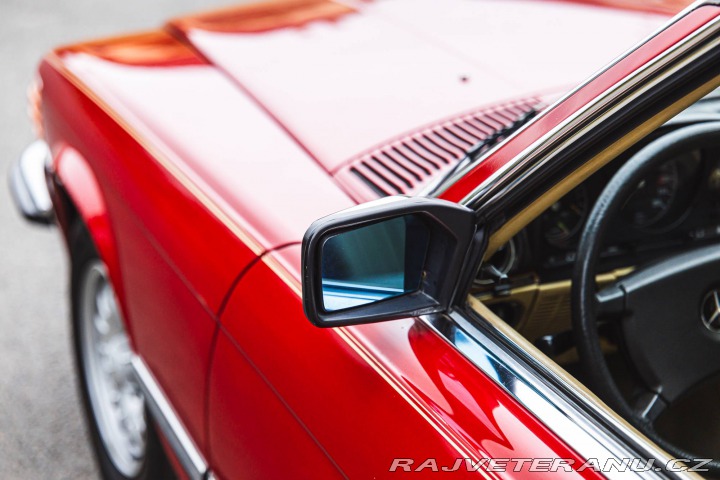 Ostatní značky Ostatní modely Mercedes Benz 380 SL R107 1983