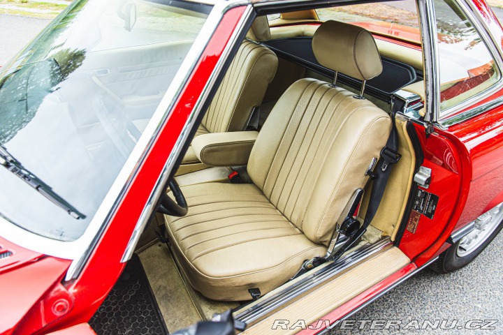 Ostatní značky Ostatní modely Mercedes Benz 380 SL R107 1983
