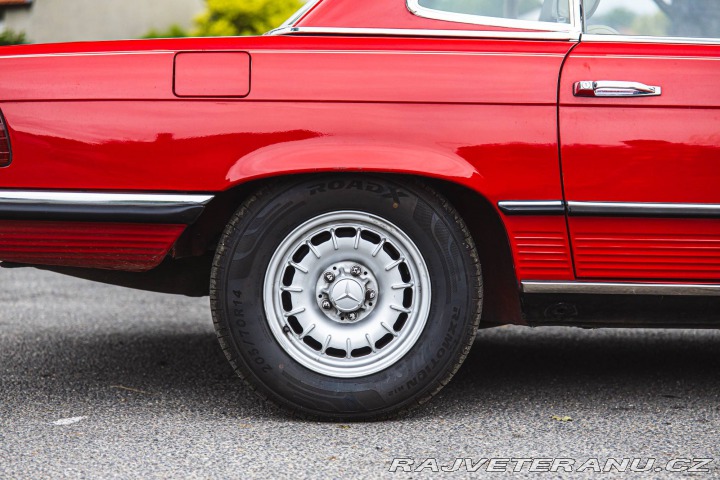 Ostatní značky Ostatní modely Mercedes Benz 380 SL R107 1983
