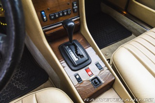 Ostatní značky Ostatní modely Mercedes Benz 380 SL R107 1983