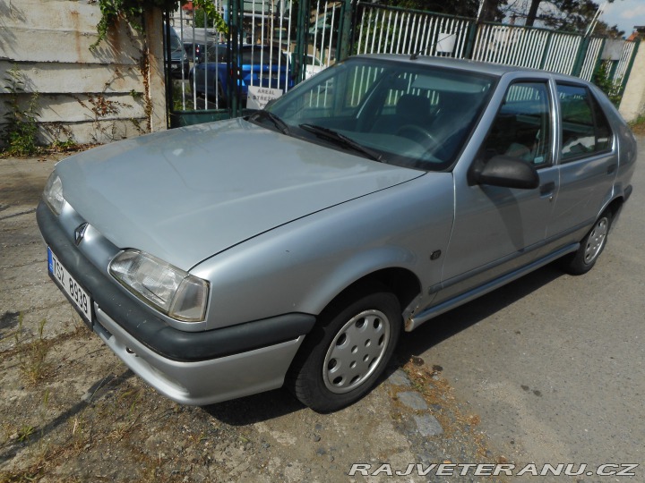 Renault 19 RN 1995