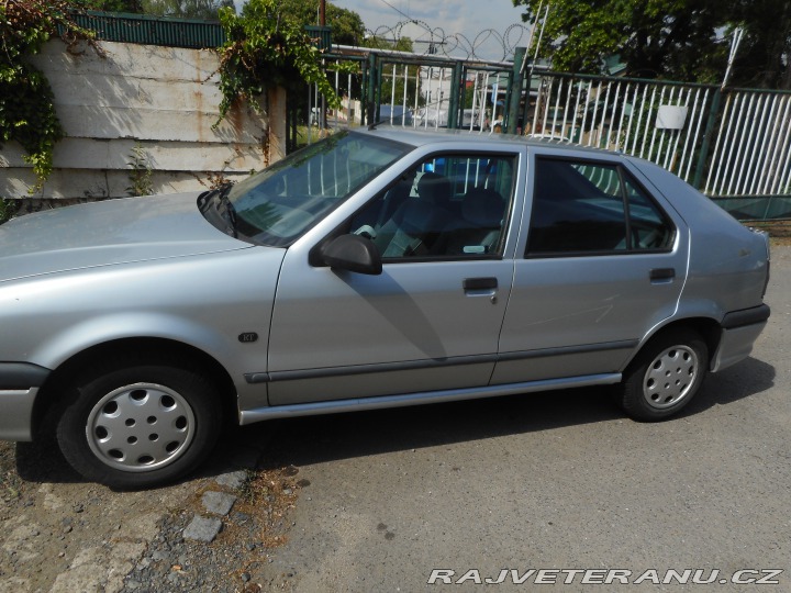 Renault 19 RN 1995