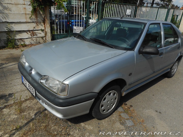 Renault 19 RN 1995