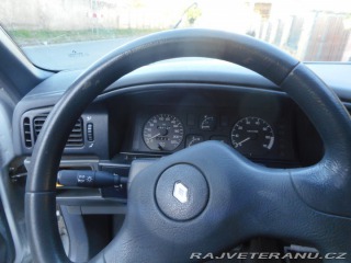 Renault 19 RN 1995
