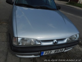 Renault 19 RN 1995