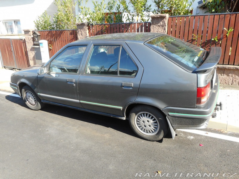 Renault 19 TXE