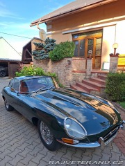 Jaguar E-Type FHC coupe 1964