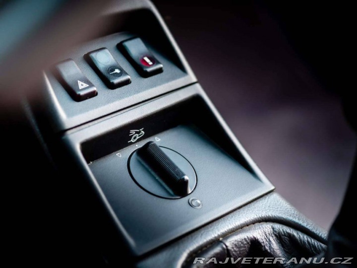 Porsche Ostatní modely 964 CARRERA 2 1991