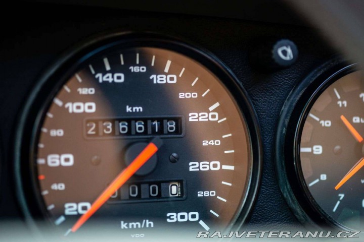 Porsche Ostatní modely 964 CARRERA 2 1991