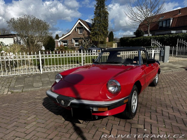 Alfa Romeo Spider 2.0 Veloce 1986