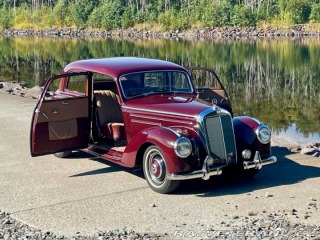 Mercedes-Benz 220 W187 1952