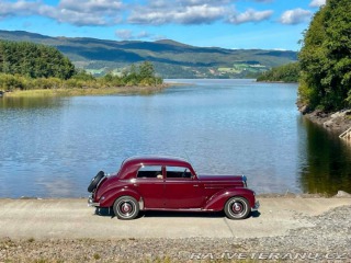 Mercedes-Benz 220 W187 1952
