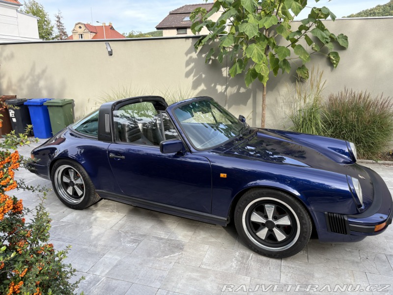 Porsche 911 Carrera 3.0