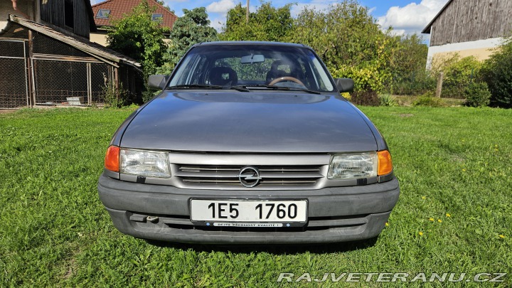 Opel Astra C18NZ KAT 1992