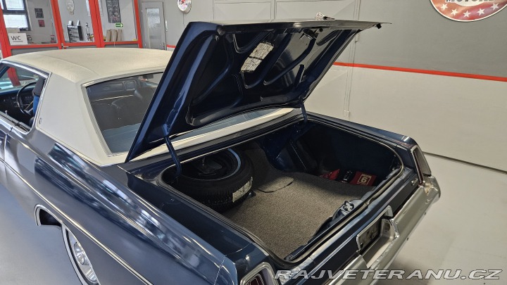 Chrysler Newport 400 V8 1974