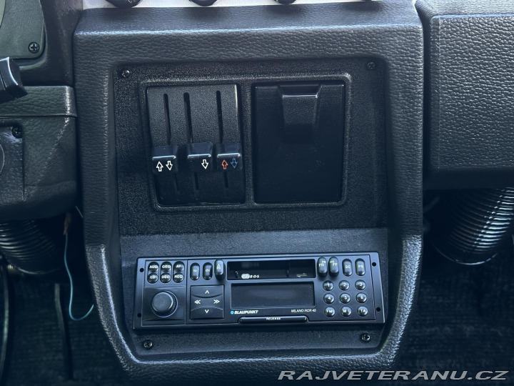 Škoda Rapid 130 5speed 43kW Autorádio 1988