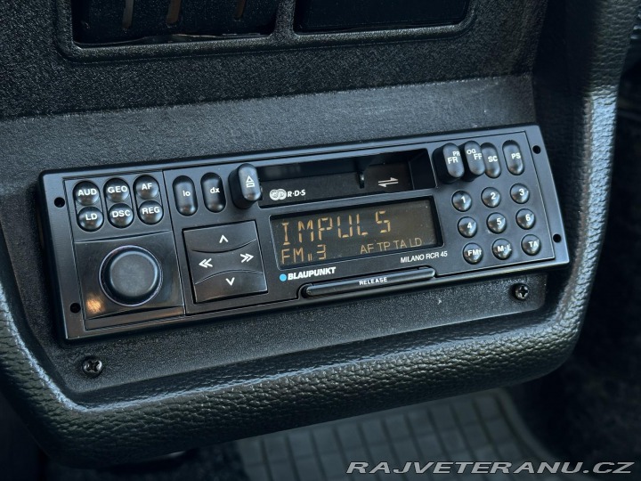 Škoda Rapid 130 5speed 43kW Autorádio 1988