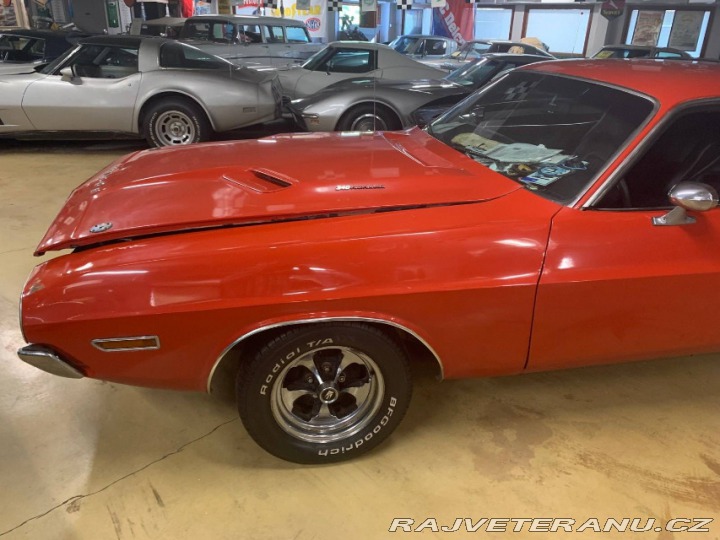 Dodge Challenger V8 1971