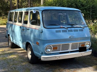Chevrolet  G10 Sportvan V8