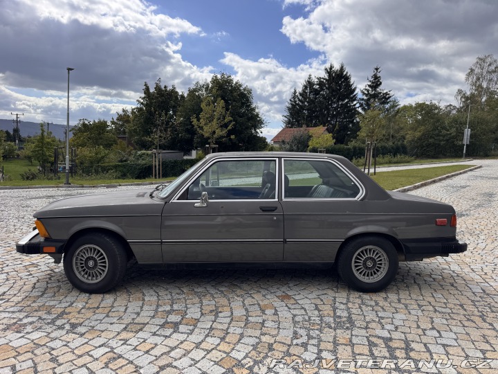 BMW 3 E21 320i M10B20 92kW 1979