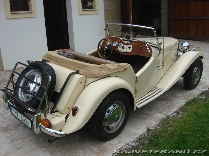 MG TD  1982
