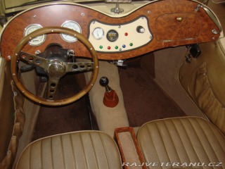 MG TD  1982