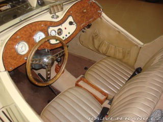 MG TD  1982