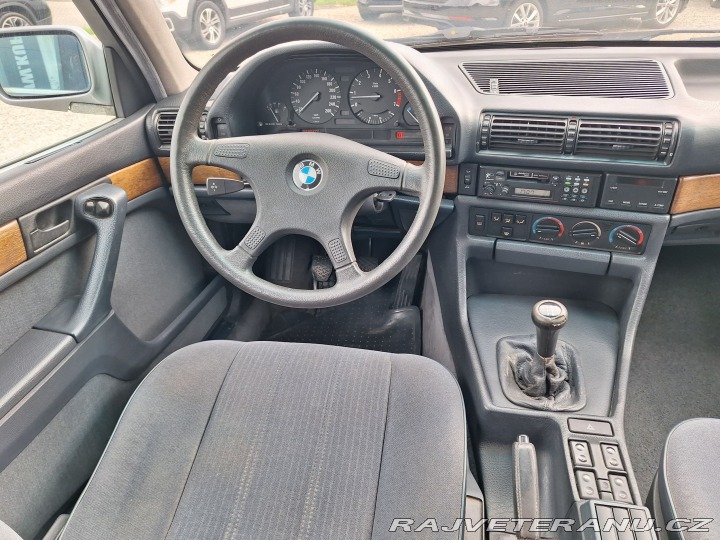 BMW 7 E32 730i 1987