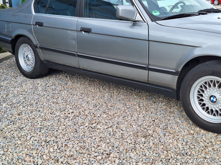 BMW 7 E32 730i 1987