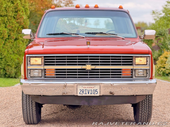 Chevrolet Suburban K20 Silverado 5.7 V8 4x4 1983