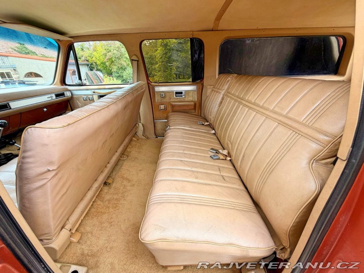 Chevrolet Suburban K20 Silverado 5.7 V8 4x4 1983