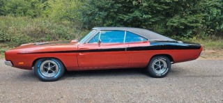 Dodge Charger 383 V8