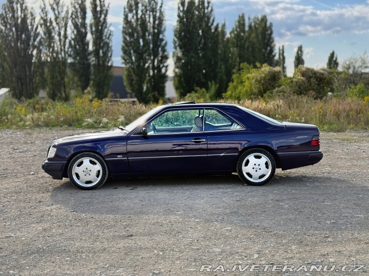 Mercedes-Benz 300 CE W124 1992