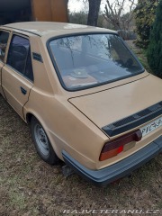 Škoda 105 1987