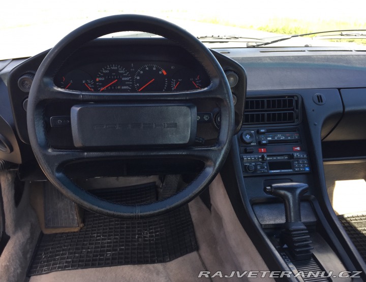 Porsche 928 S 1986