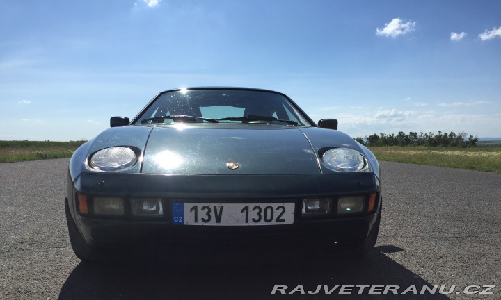 Porsche 928 S 1986