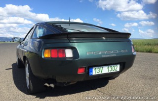 Porsche 928 S 1986