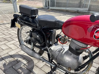 Ostatní značky Ostatní modely Gilera 150 GRAN TURISMO 1956
