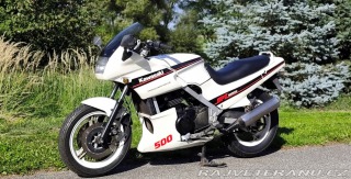Kawasaki GPZ 500 S